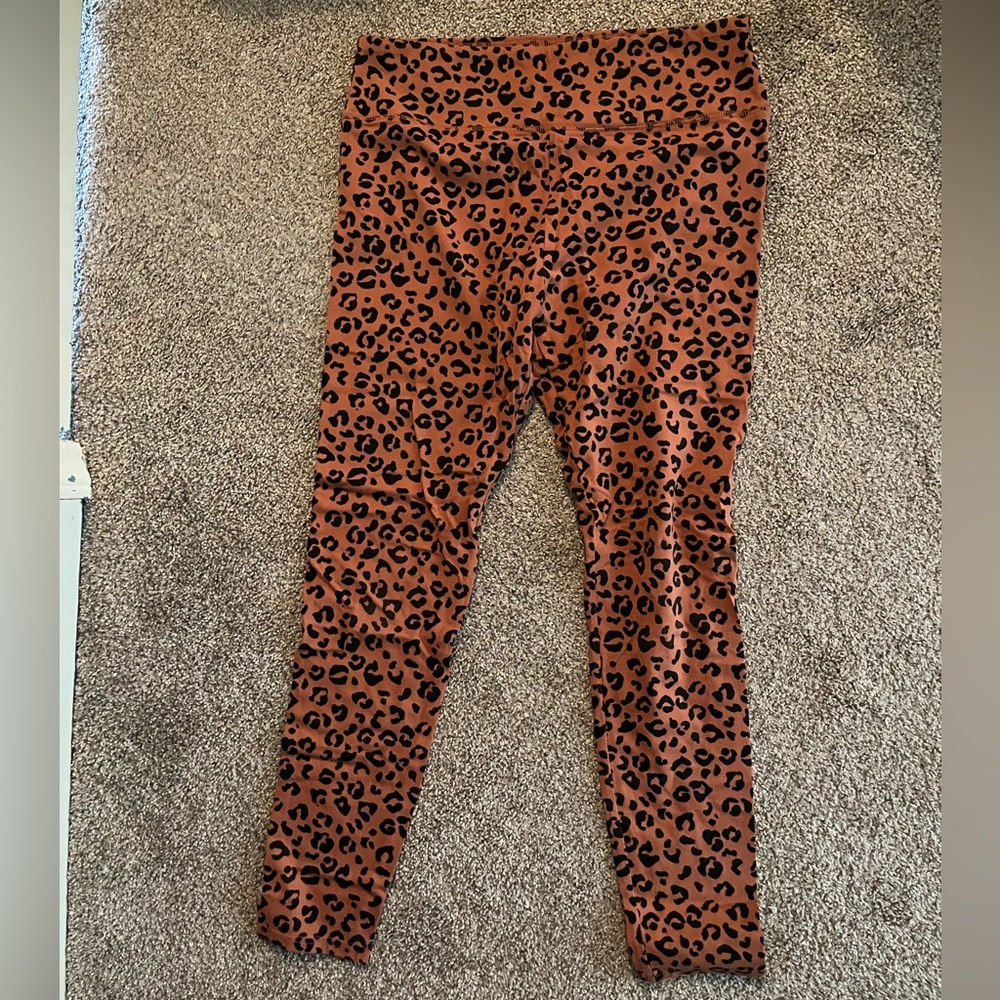 NWOT Wild Fable Brown Leopard Leggings